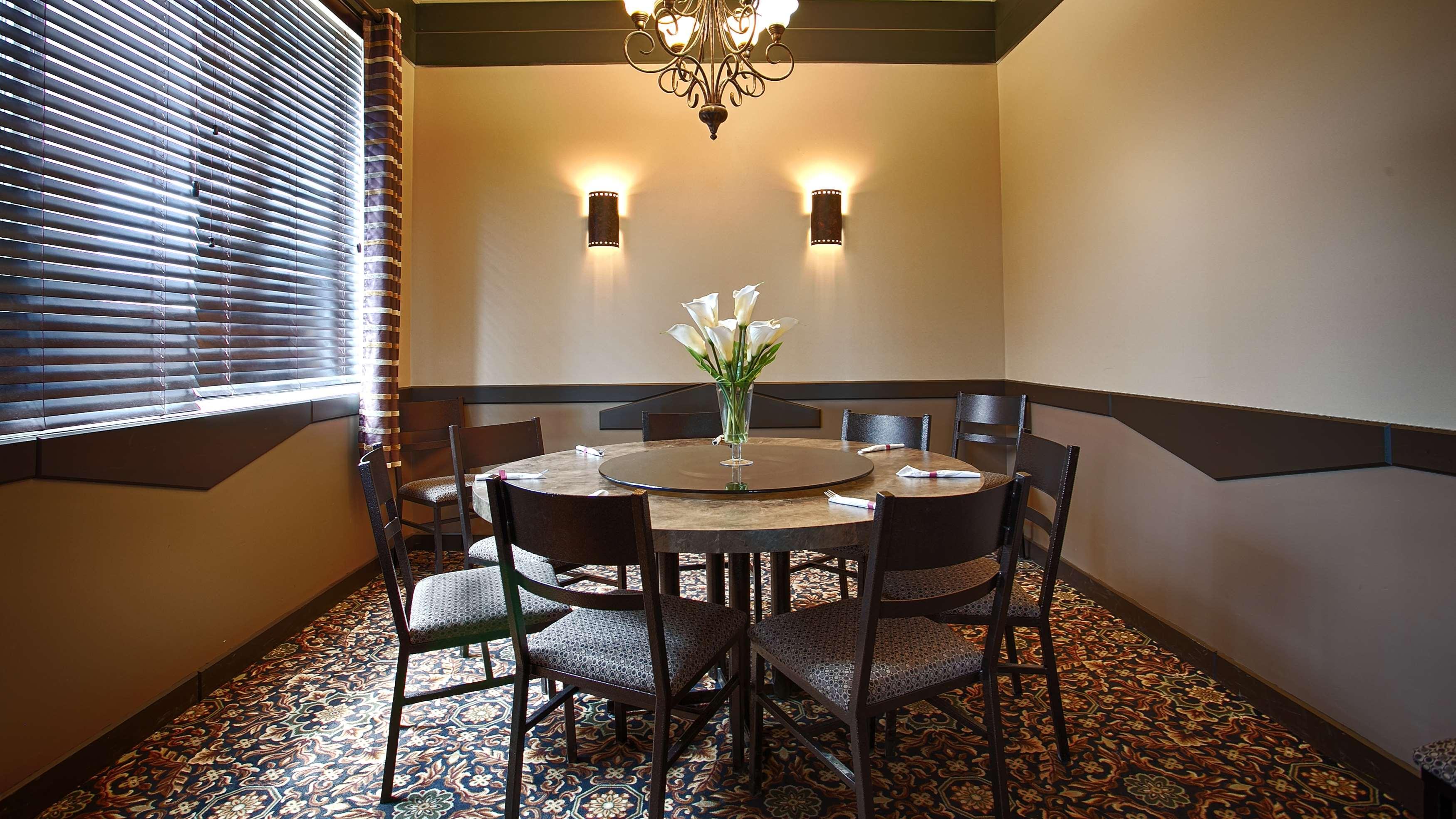 Best Western High Road Inn Эдсон Экстерьер фото