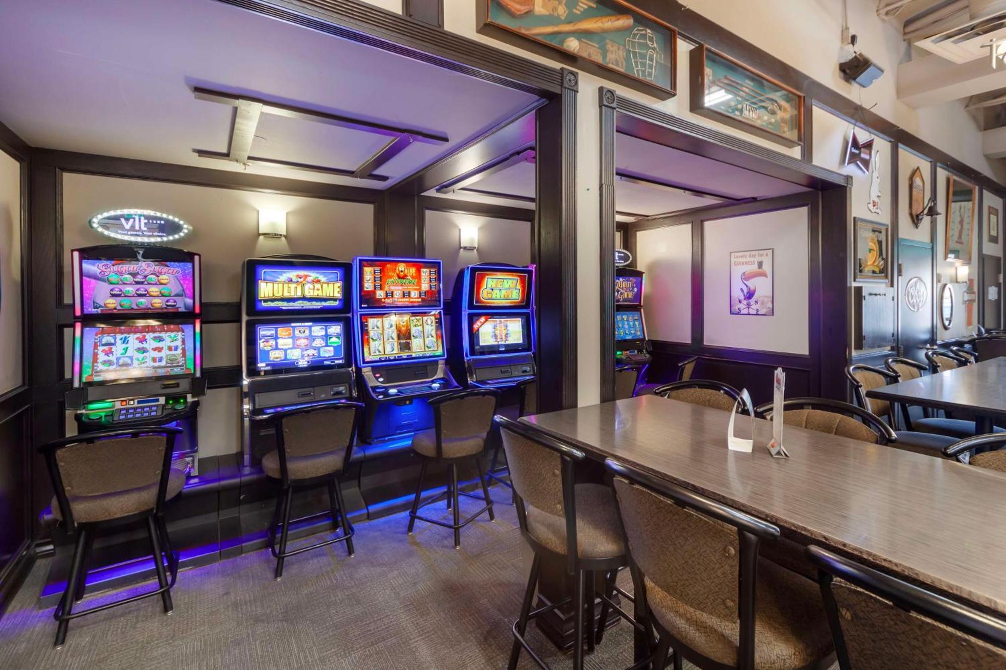 Best Western High Road Inn Эдсон Экстерьер фото