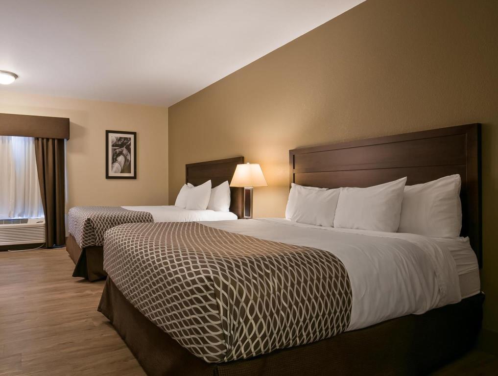 Best Western High Road Inn Эдсон Экстерьер фото
